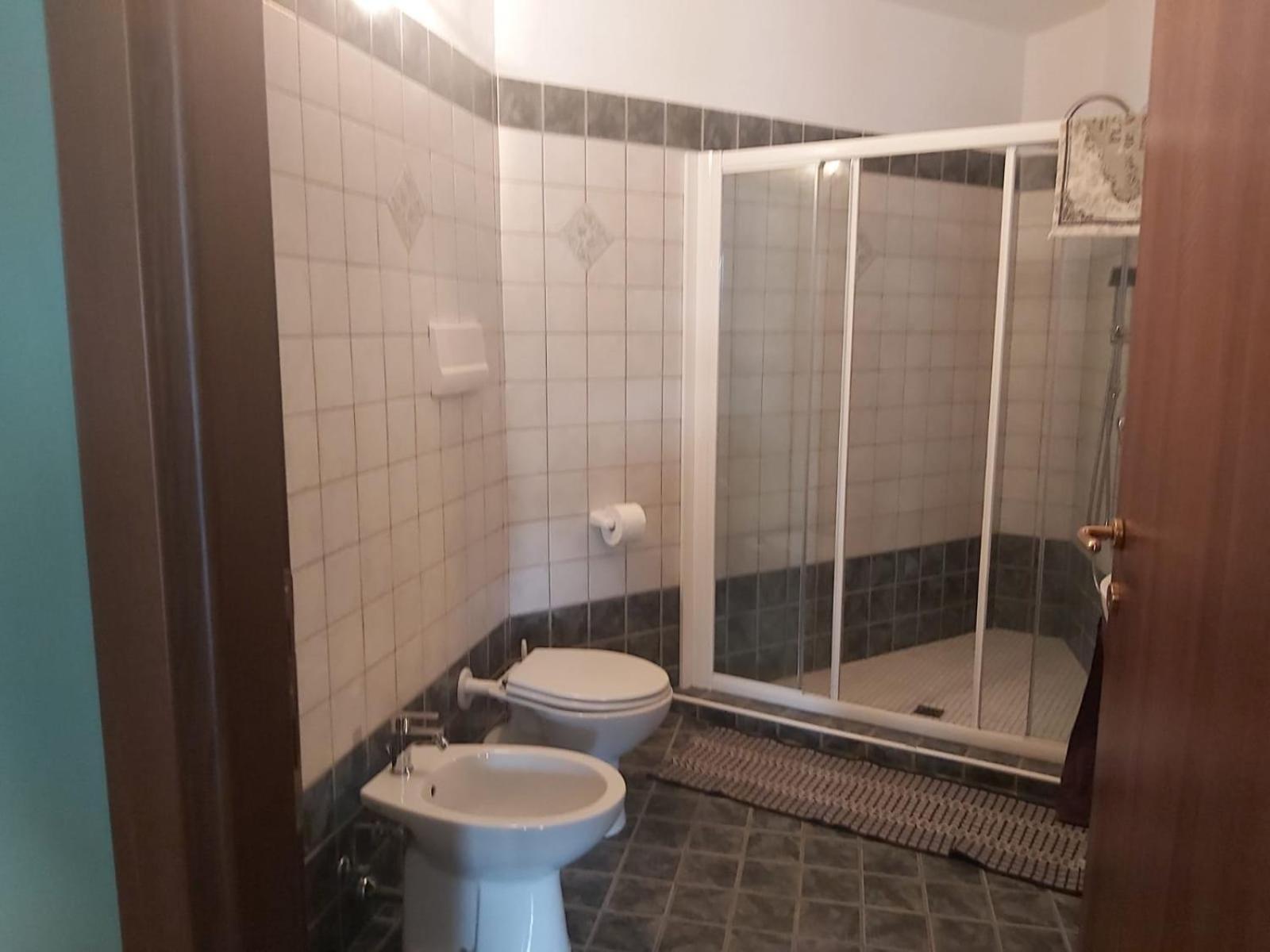 I Portici Guest House Алессандрия Экстерьер фото
